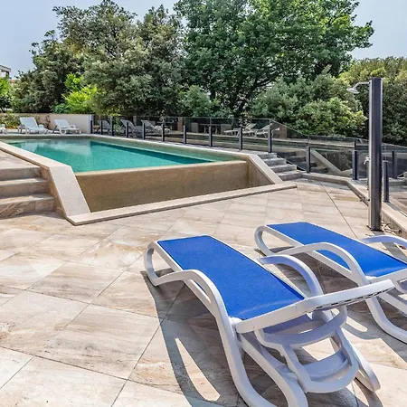 Apartment Amazing In