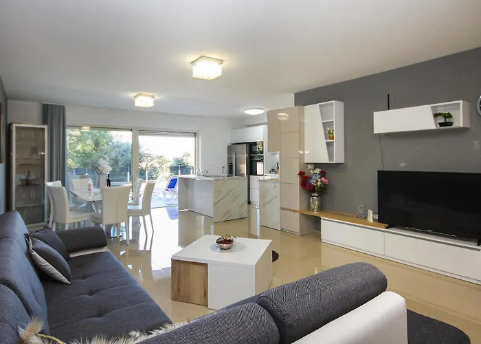 Apartment Amazing In *