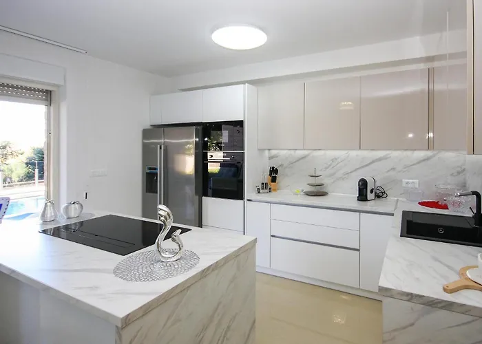 Amazing In Apartment Pula