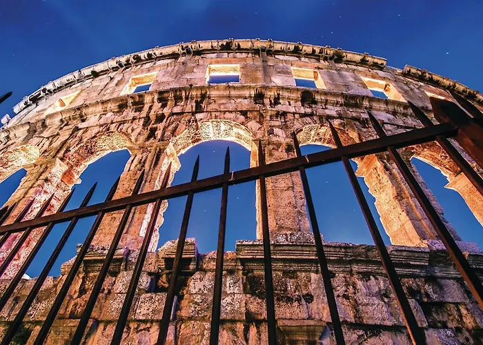 Apartment Amazing In Pula