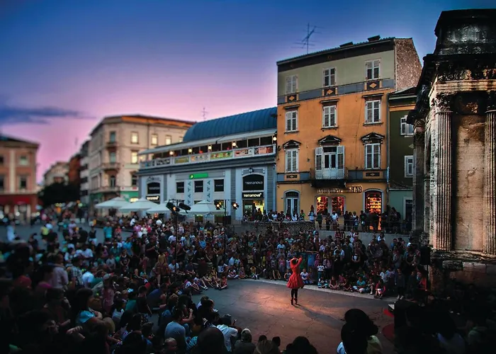 Apartment Amazing In *